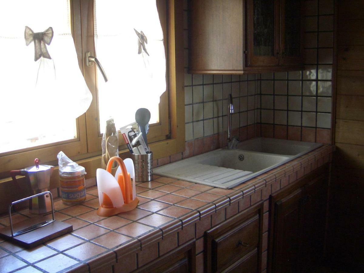 Chalet L Oasi Di Ambra 8 Posti Letto Con Uso Piscina Ардеа Экстерьер фото
