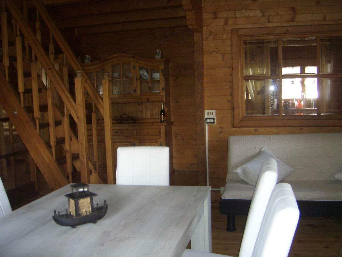 Chalet L Oasi Di Ambra 8 Posti Letto Con Uso Piscina Ардеа Экстерьер фото